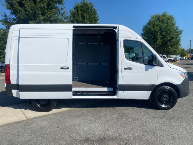Used 2025 Mercedes-Benz Sprinter 2500 image 7