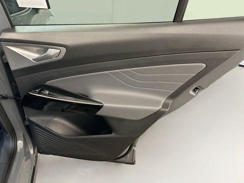 Used 2023 Volkswagen ID.4 Pro S AWD/4WD image 33