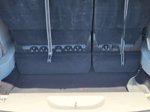 Used 2023 Chrysler Voyager LX image 13