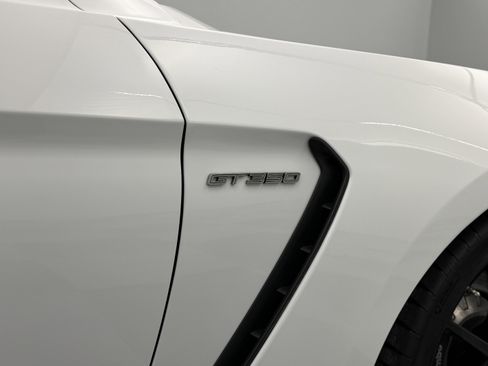 Used 2017 Ford Mustang Shelby GT350 image 48