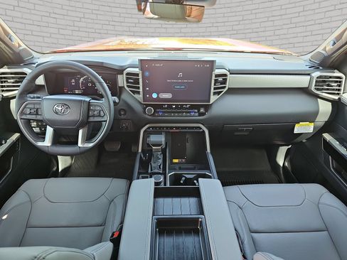 Used 2026 Toyota Tundra Limited AWD/4WD image 10