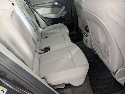 Used 2021 Audi Q5 2.0T Premium Plus w/ Premium Plus Package image 32