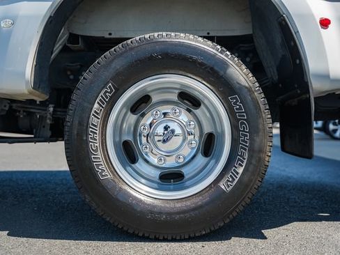Used 2023 Ford F350 Lariat w/ Chrome Package AWD/4WD image 21