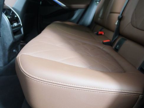 Used 2025 BMW X6 xDrive40i image 14