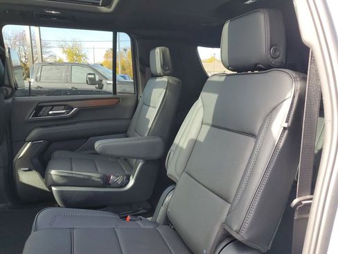 New 2026 GMC Yukon XL Denali w/ Denali Reserve Package image 12