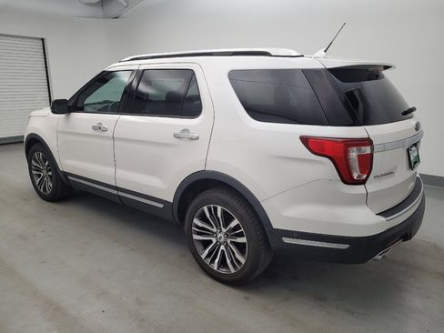 Used 2018 Ford Explorer Platinum AWD/4WD image 3