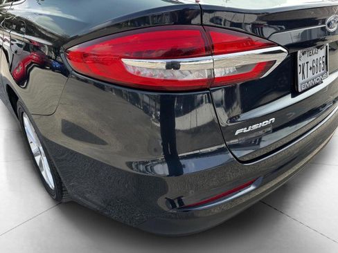Used 2020 Ford Fusion SE image 13
