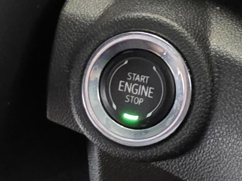 Used 2022 Chevrolet TrailBlazer LT FWD image 17