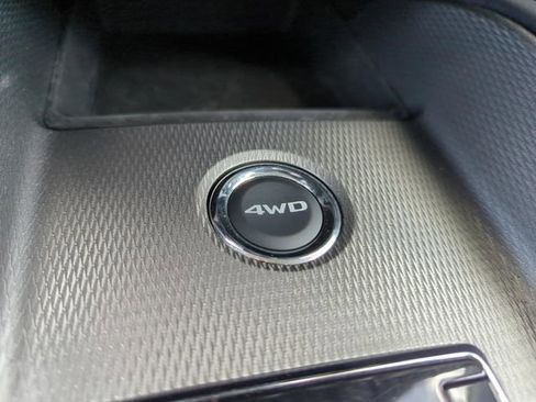 Used 2025 Mitsubishi Outlander Sport LE AWD/4WD image 33