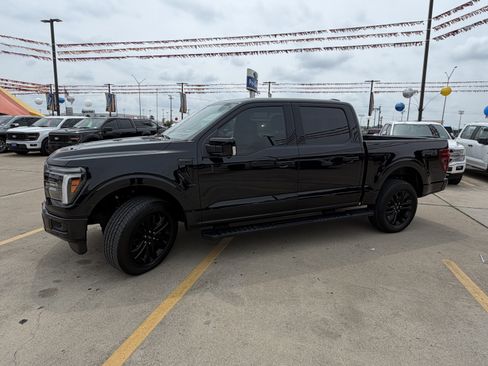 Used 2025 Ford F150 Lariat w/ Equipment Group 502A High AWD/4WD image 11