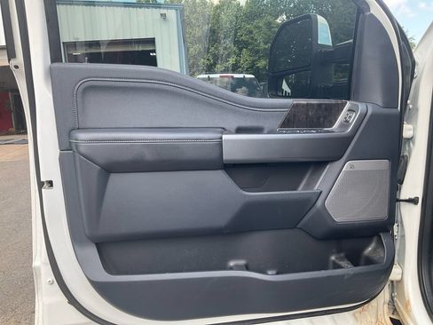 Used 2024 Ford F250 Lariat w/ Chrome Package AWD/4WD image 17