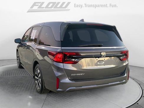 Certified 2026 Honda Odyssey EX-L image 6