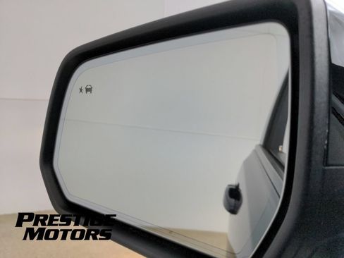 Used 2018 GMC Acadia SLT AWD/4WD image 15