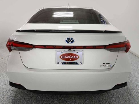 Used 2019 Toyota Avalon XSE w/ All Weather Liner Package FWD image 5