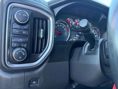 Used 2020 Chevrolet Silverado 1500 LT image 27