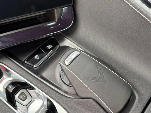Used 2025 Chevrolet Corvette Stingray Preferred Conv w/ Stealth Interior Trim Package RWD image 27