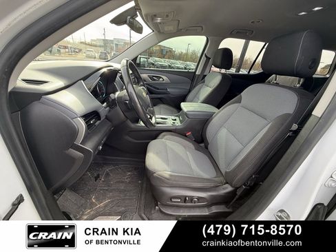 Used 2018 Chevrolet Traverse LT image 22