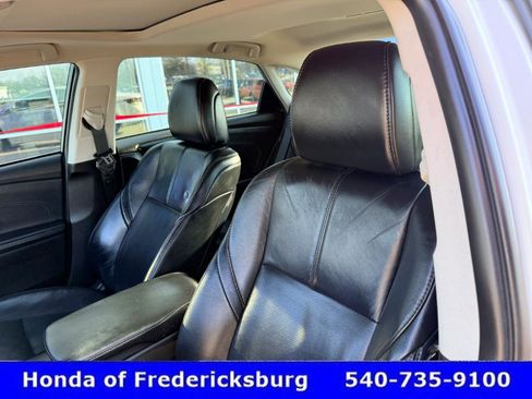 Used 2016 Toyota Avalon Limited image 39