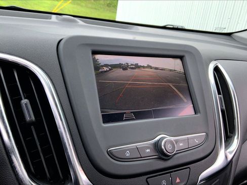 Used 2024 Chevrolet Equinox LT AWD/4WD image 19