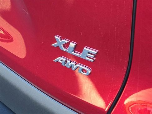New 2025 Toyota RAV4 XLE image 4