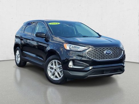 Used 2023 Ford Edge SEL w/ Convenience Package AWD/4WD image 2