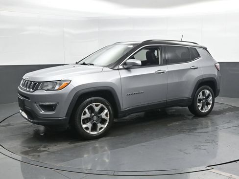 Used 2018 Jeep Compass Limited AWD/4WD image 7