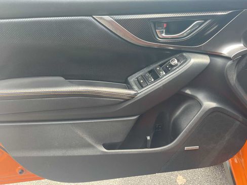 Used 2019 Subaru Crosstrek 2.0i Limited w/ Moonroof Package w/Navigation AWD/4WD image 12