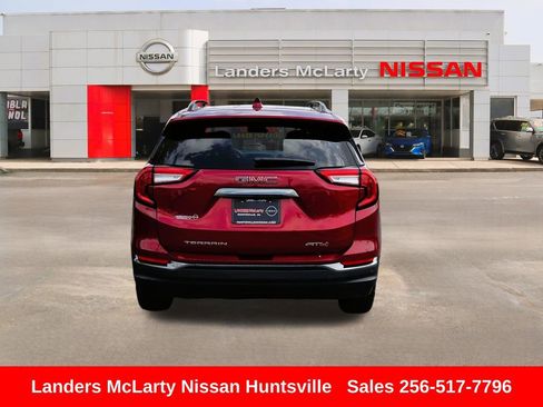 Used 2023 GMC Terrain AT4 w/ Tech Package image 5