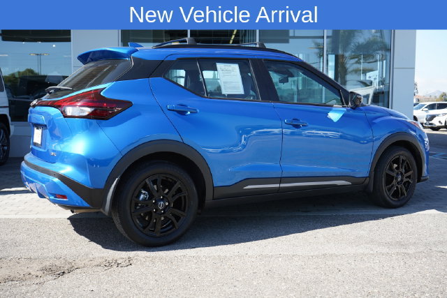 Used 2024 Nissan Kicks SR w/ SR Premium Package FWD image 9