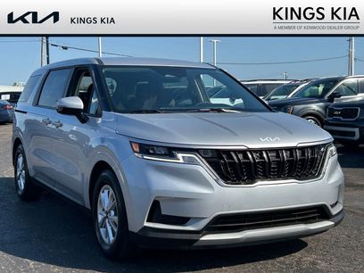 Used 2023 Kia Carnival LX