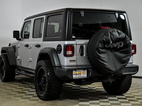 Used 2022 Jeep Wrangler Unlimited Sport AWD/4WD image 5