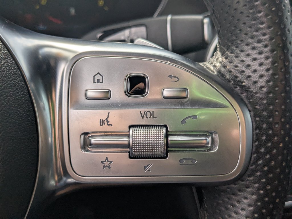 Used 2022 Mercedes-Benz GLC 300 image 13