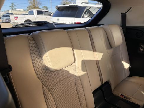 Used 2022 Lexus RX 350L FWD w/ Premium Package image 11