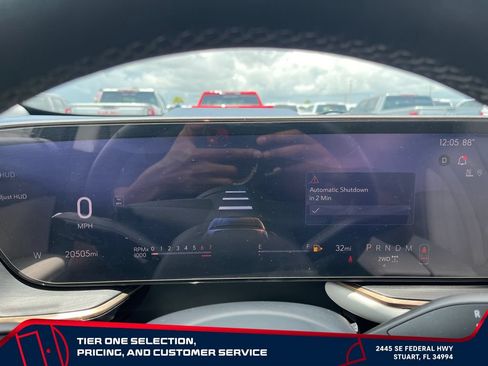 Used 2025 Buick Envision Avenir AWD/4WD image 27