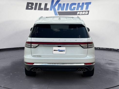 Used 2023 Lincoln Aviator Reserve w/ Equipment Group 201A AWD/4WD image 4