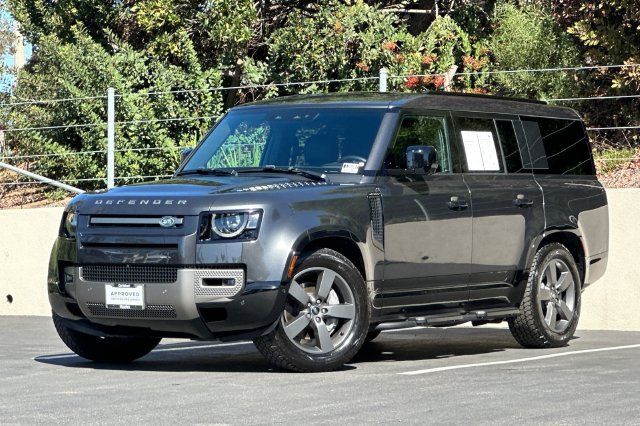 Certified 2025 Land Rover Defender 130 X-Dynamic SE AWD/4WD image 1