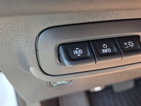 Used 2024 GMC Terrain Denali AWD/4WD image 32