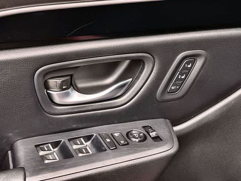 Used 2023 Honda Pilot Touring image 30