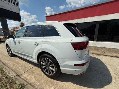 Used 2019 Audi Q7 3.0T Prestige w/ Prestige Package AWD/4WD image 13