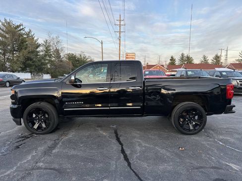 Used 2017 Chevrolet Silverado 1500 LTZ Z71 image 4