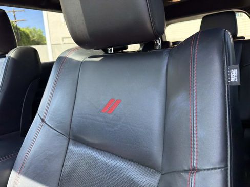 Used 2023 Dodge Durango GT image 18