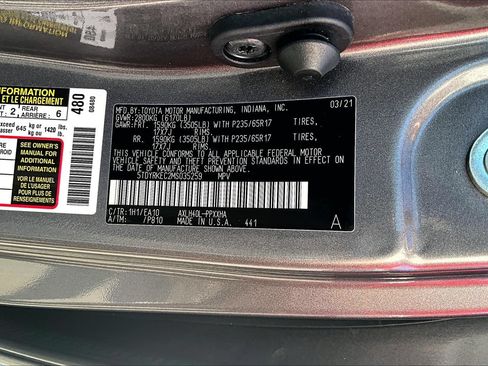 Used 2021 Toyota Sienna XLE FWD image 18