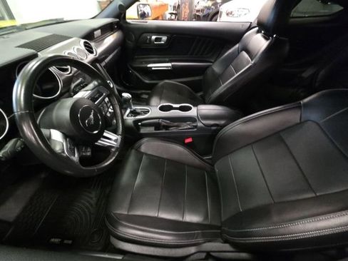 Used 2021 Ford Mustang GT Premium w/ GT Performance Package RWD image 6