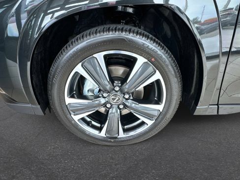 New 2026 Lexus UX 300h AWD image 9