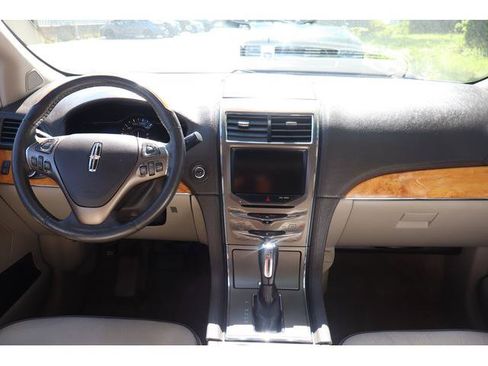 Used 2015 Lincoln MKX AWD w/ Equipment Group 102A image 8