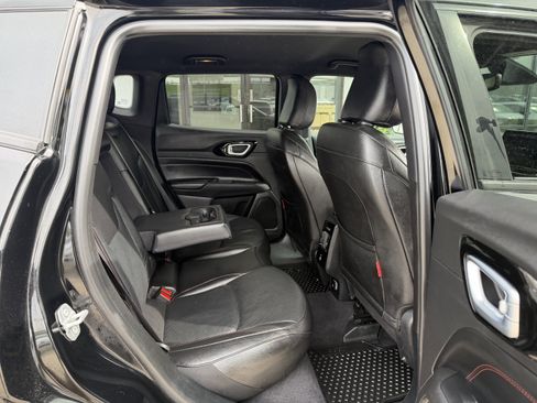 Used 2024 Jeep Compass Trailhawk w/ Trailhawk Elite Group image 30