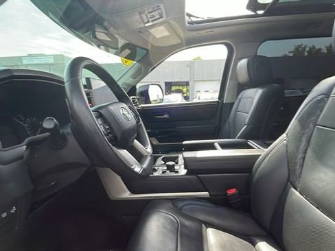Used 2023 Toyota Tundra Limited AWD/4WD image 11