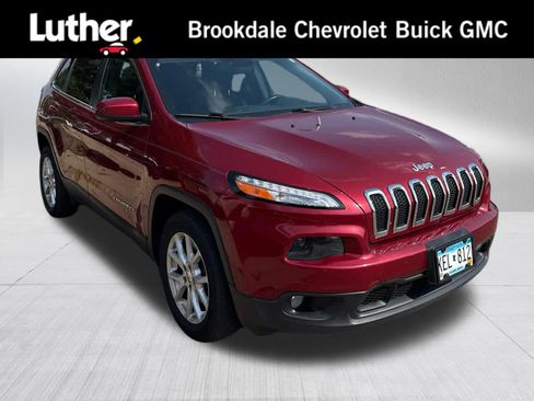 Used 2015 Jeep Cherokee Latitude w/ Comfort/Convenience Group FWD image 1