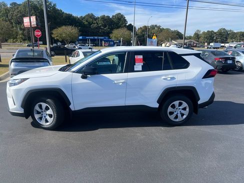 New 2025 Toyota RAV4 LE image 2