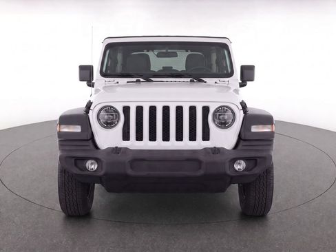 Used 2018 Jeep Wrangler Unlimited Sport S AWD/4WD image 2